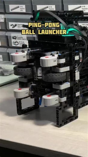 Bricks Master Builders on Instagram: "Ping-Pong Ball Launcher by @coachrondrago #lego #technic #legotechnic #creativity #diyprojects"