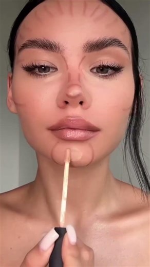 Lip Liner face contour tutorial#contouring #trending #music #makeuptutorial #makeup #shorts #foryou