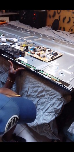 Reparação de placas de TV plasmas LED's Ar-condicionado manutenção e montagem de arca e geladeira. Watshap 929326207 | Nelson Santos