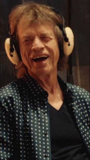 Who's ready for the #RollingStones upcoming album 'Foreign Tongues'? 🤩👅