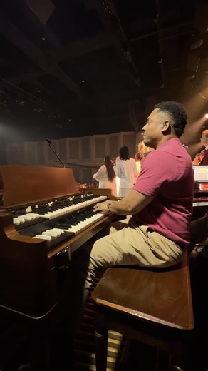 Action Worship on Instagram: "Organ cam from our Christmas Opener this year 🎹✨ Opening service with reverence and joy."