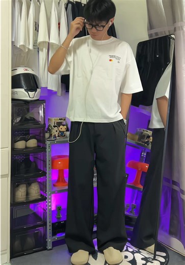 Made in MnI Graphic Shirt Sports Edition Review