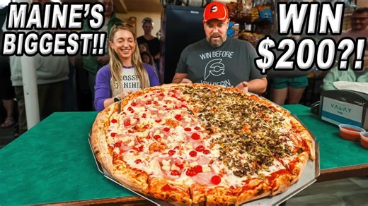 This is way bigger than it looks - a 30-inch pizza nearly filled the table