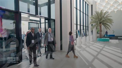 The SFDA’s Interactive Awareness Center received a delegation from the Codex Alimentarius Commission (CAC), showcasing food and drug safety concepts through a simplified, interactive experience. #SFDA | الهيئة العامة للغذاء والدواء