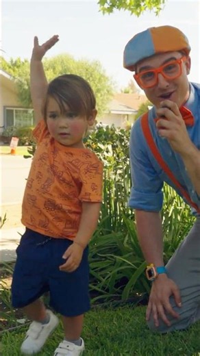 WOW! Look at the Garbage Truck! 🚛🤩 #GarbageTruck #KidsLearning #Blippi