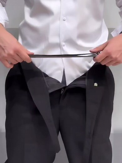 Gurkha Pant Style for Men: Essential Fashion Guide