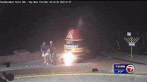 Southernmost Point buoy in Key West burned after 2 set tree on fire - WSVN 7News | Miami News, Weather, Sports | Fort Lauderdale