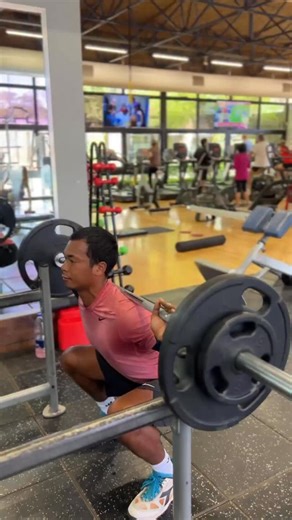 Julian Parolin | Tennis Coach | It’s not how much strength you have, but how you use it 🔥 We are @julian.parolin.coach, a tennis coach and video analysis specialist, and... | Instagram