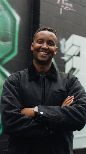 Over 12 months, this platform and community has helped us show that when real people share real stories, change happens. This month, we're honouring the community we've built together by resharing the stories that resonated deeply. 🩷 This is Ahmed's story of identity and belonging (first published October 2025). Originally from Somalia, Ahmed arrived in New Zealand in 2000 and was determined to make the most of the opportunity he had to start a new life in Aotearoa. Now he is a cross cultural w