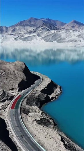White Sand Lake, Akto, Xinjiang, China. #shorts #naturalwonders #chinatravel #mountains #lake