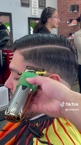 MID DROP FADE TUTORIAL Master the Mid Drop Fade! 💈 Step up your haircut game with our ultimate tutorial: Mid Drop Fade Step by Step! From low to high, V to mid-low, we've got you covered with the perfect fade techniques and guard choices! #BarberTutorial #DropFade #midfade