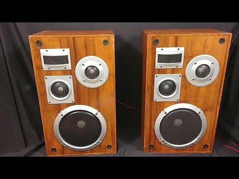 VINTAGE MCS 683-8223 3 WAY STEREO SPEAKERS 6" WOOFER WITH 8 OHMS AMAZING SOUND!