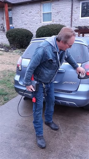 26K views · 1.5K reactions | Scotty tips #carsoftiktok #mechanical #engineering #reels #carstips #tips #enginerepair #tire #tirerepair #ford #chevy #dodge #ram #trucks #liftedtrucks #diesel | Scotty | Facebook