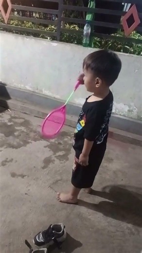pengenalan sejak usia dini(2, 5tahun), muhammad belajar badminton