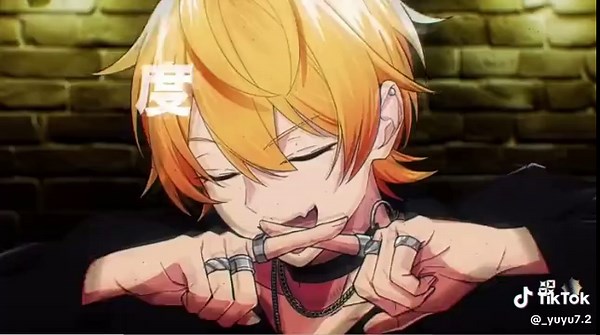 📣🌈さん公式YouTubeに 新しいMVが公開されました🫶 今回の楽曲もイカしてるなぁ かっこいいと思って見てたら 💛🥔くんのパートでまさかの！まさかの！ もう本当に激アツです🥹‪ 他のメンバーさんのパートも 凄いかっこよくて目が離せません🫵🏻‪💞‬ こちらのMVはアンプタック さん公式のYouTubeで公開されてるので是非見に行って 見てくださいჱ̒՞ ̳ᴗ ̫ ᴗ ̳՞꒱ 貴方も📣🌈の沼にハマっちゃうかもね😖💗 .⋆𝜗𝜚 ┈┈┈ ⋯ ┈┈┈ 𝜗𝜚 こちらはTiktokのアカウントに なります🍀*゜↓ @AMPTAKxCOLORS （公式） @ちぐさくん@AMPTAK （リーダーでしっかりしてるけど意外な1面が！？） @けちゃ@AMPTAK （ポンコツな所もあるけど歌を歌うとまるで別人に、、！） @まぜ太😈🔥 （特徴的なイケボで多くの人を魅了する！？） @あっとくん@AMPTAK(アンプタック) （圧倒的Ｎｏ．1として有名なあっとくんだけど意外と 天然なのかも、、？） @からつけあっきぃ （いつも元気に笑顔に活動してくれているあっきぃくん時々 