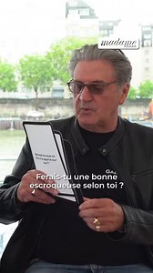 Dans « La petite vadrouille » de Bruno Podalydès (actuellement au cinéma), Justine (Sandrine Kiberlain) organise une croisière sur une péniche avec l’idée d’escroquer son patron (Daniel Auteuil). Pour Madame Figaro, les deux acteurs complices ont accepté de se prêter au jeu de notre interview « Entre-deux ». Jalousie, escroquerie ou dernier fou rire, tout est dit. Interview : Marion Geliot #entredeux #interview #SandrineKiberlain #DanielAuteuil | Madame Figaro