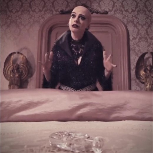 The grand high witch. #witches#iconic#fyp#blowup#viral Cc:@𝒞