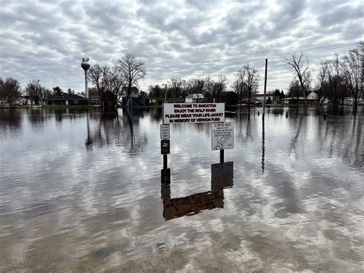 Compromised dike adds to flooding around Shiocton