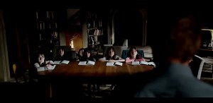 👩👩👩👩👩👩👩 Elles sont 7 sœurs et vivent avec une seule identité dans un contexte ou la surpopulation est très surveillée : découvrez la bande annonce de SEVEN SISTERS et réservez vite ... même SEPT PLACES s'il le faut !!! 😜 | Cinéma Le D'Arbaud