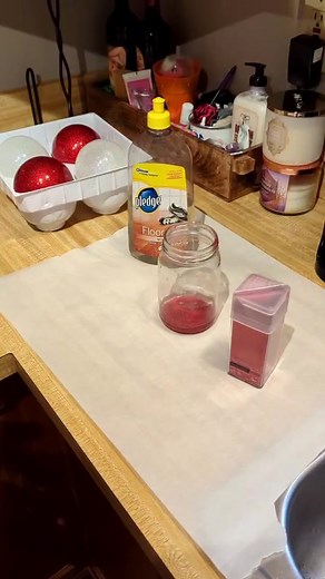 Easy DIY Glitter Ornaments for Holiday Decor