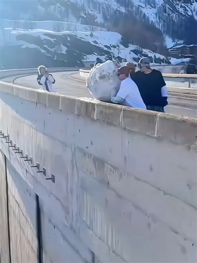 Explore the North Sea's Majestic Big Waves