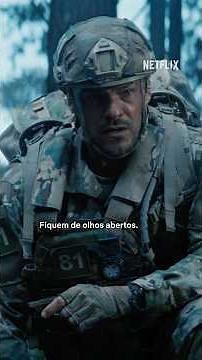 Alan Ritchson e o robô gigante 👀