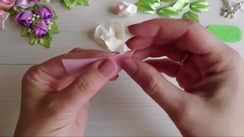 How to Make Stunning Kanzashi Roses for Hairpins and Boutonnieres – Step-by-Step Tutorial!
