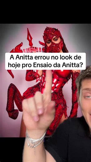 Ensaio da Anitta em Brasilia com o look em referencia ao signo de Sagitario #ensaiosdaanitta #brasilia #anitta #anitters #sagitario