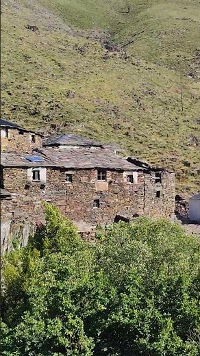 Ghost village 😱 #vlogdeviagem #drave #travel #urbex #hiking #nature #aldeiafantasma #shorts #fyp
