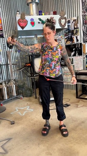 1.5K views · 99 reactions | Pulling ‘stringers’ (super thin glass...