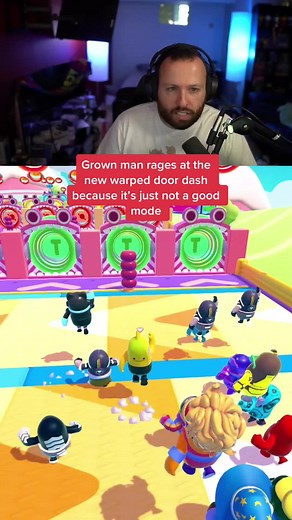 Grown Man Rages at New Warped Door Dash Gameplay