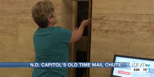Old school mail delivery keeps State Capitol documents moving