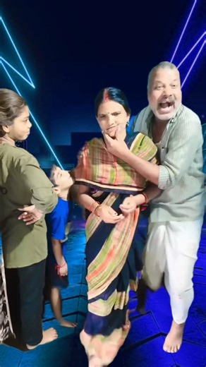 Kabhi Khole Na Tijori Ka Tala 🔥 Dance Cover | Old Is Gold Vibes #shorts #viralshorts #oldisgold