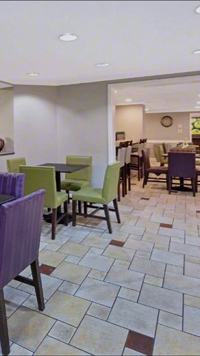 Escape to warmer temperatures. Park, stay and cruise at the La Quinta...