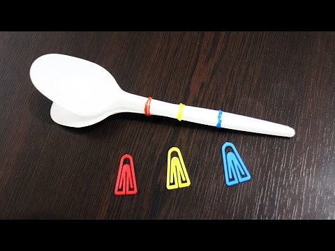 How to make a small catapult with spoons - simplekidscrafts - simplekidscrafts