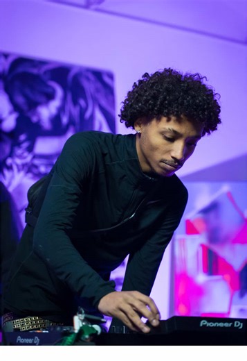 DJ Set Blending Modern and Classic French Rap