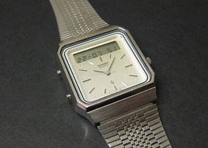 Retro Casio AT-550 touchscreen calculator watch with gesture controls