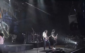 Through the Fire and Flames （英文歌词字幕）
