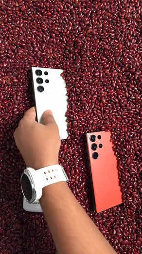 8.1K views · 76 reactions | Samsung S4 Zoom, Samsung galaxy S23 ultra V's samsung galaxy S24 ultra display quality#new #viral #techbytashir #tashirmizi | Tashin's World | Facebook