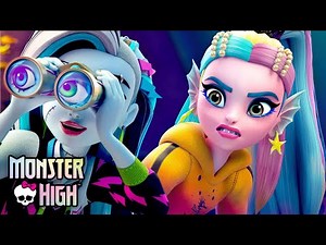 Lagoona Gets Test Anxiety! w/ Frankie & Ghoulia | Monster High
