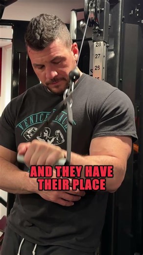 MOST TRICEP MASS COMES FROM LONG HEAD MOVEMENTS! #bodybuilding #bodytransformation #tricepworkout