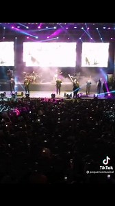 64K views · 4.8K reactions | "Así se goza un concierto de Pequeños Musical" #Tiktok #PequeñosMusical #regionalmexicano 鸞 | Banda Pequeños Musical | Facebook