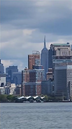 New York, in constant motion