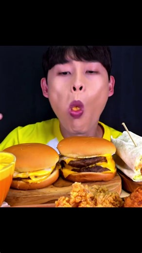 KFC Fried Chicken With Cheese Sauce! Satisfying BIG BITES ASMR MUKBANG ©️Bonggil