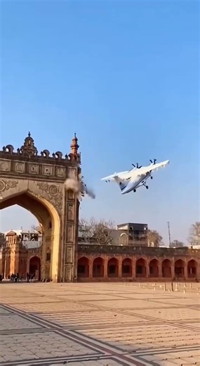 Plane Crashes Into Monument! 😱 #shorts #flying #shortsfeed