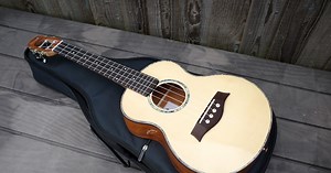 Noah Super Tenor Ukulele - REVIEW