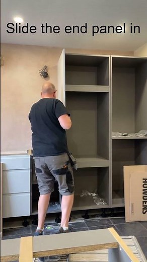 Watch this #installation of #Howdens end panels using this #diy #hack by Gavin Tutton Carpentry!