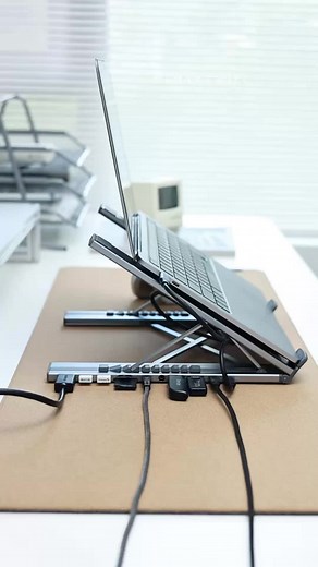11-Port Laptop Dock: Turn Your Laptop into a Work Beast