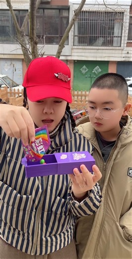 Do you know how to open the box correctly