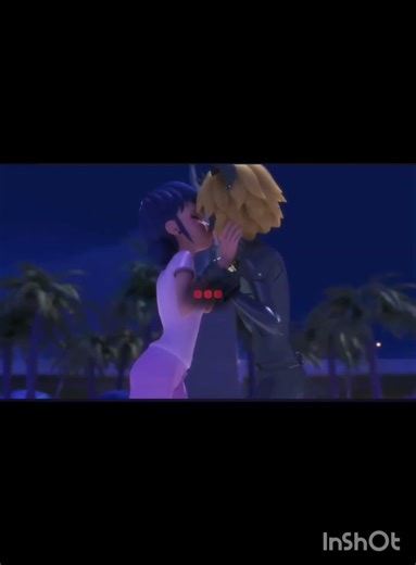 do you get deja vu? Yes... #bringbackladynoir #miraculousladybug